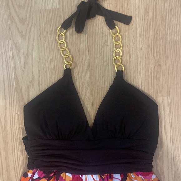 Cute Floral Halter Dress - Picture 2 of 3